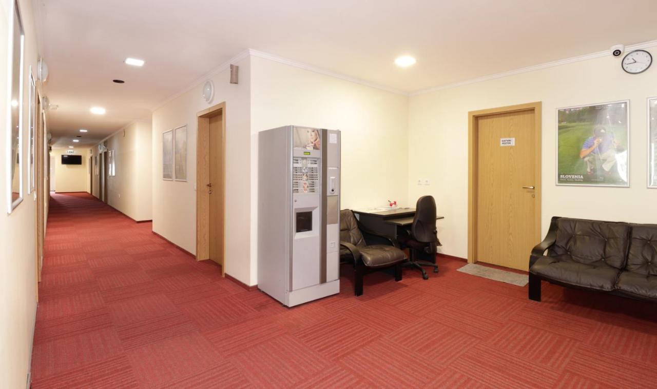 Beg Rooms Μαριμπόρ Εξωτερικό φωτογραφία