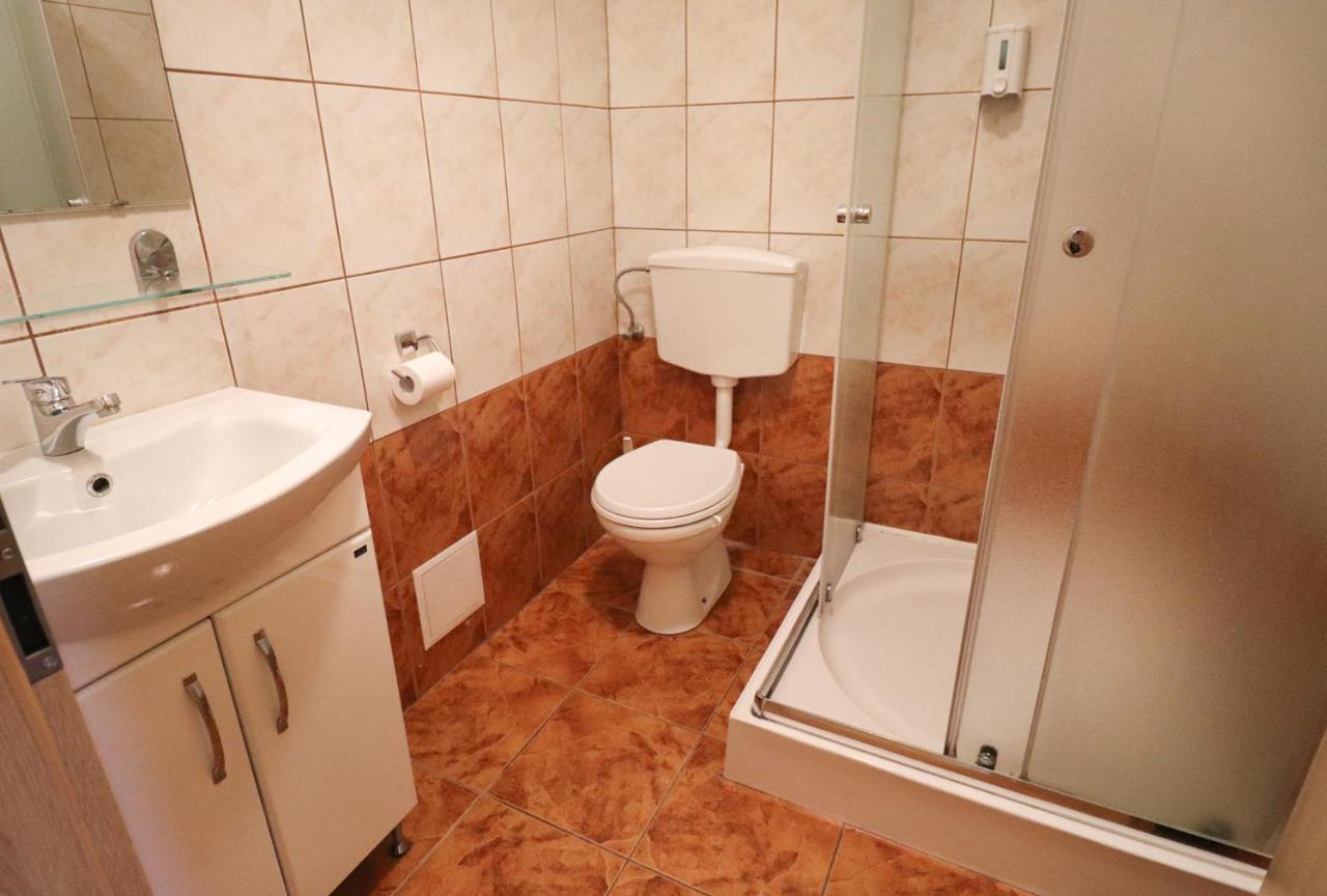 Beg Rooms Μαριμπόρ Εξωτερικό φωτογραφία